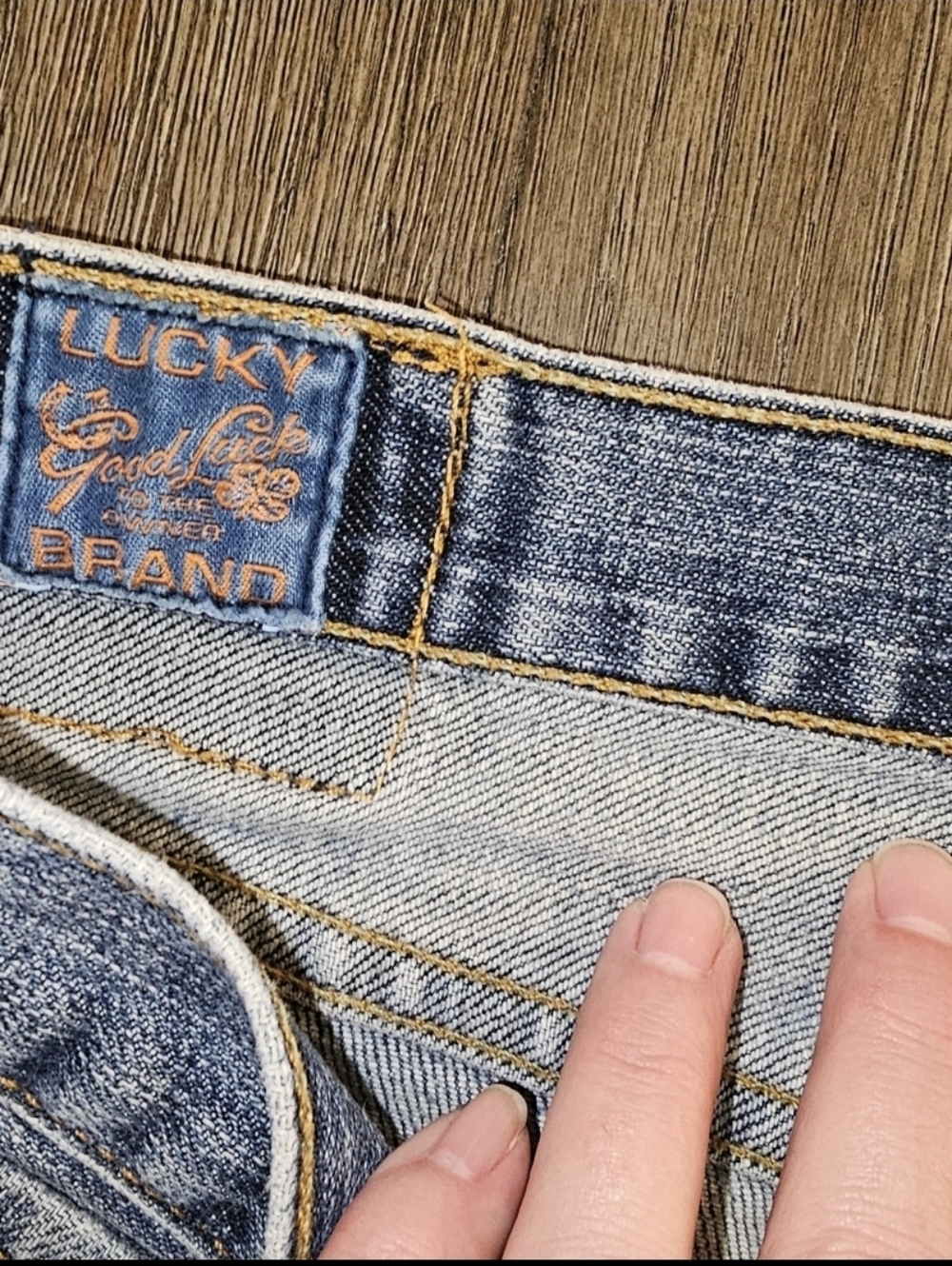 Lucky Brand Sz. 36x28 Button Fly Bootcut Mens Jeans - Picture 7 of 10